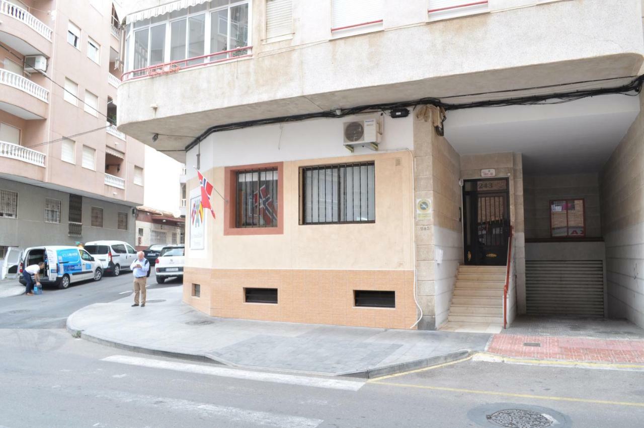 Apartment Natalia Torrevieja Exterior photo