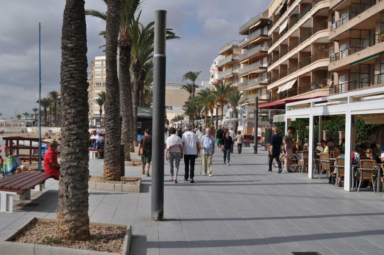 Apartment Natalia Torrevieja Exterior photo