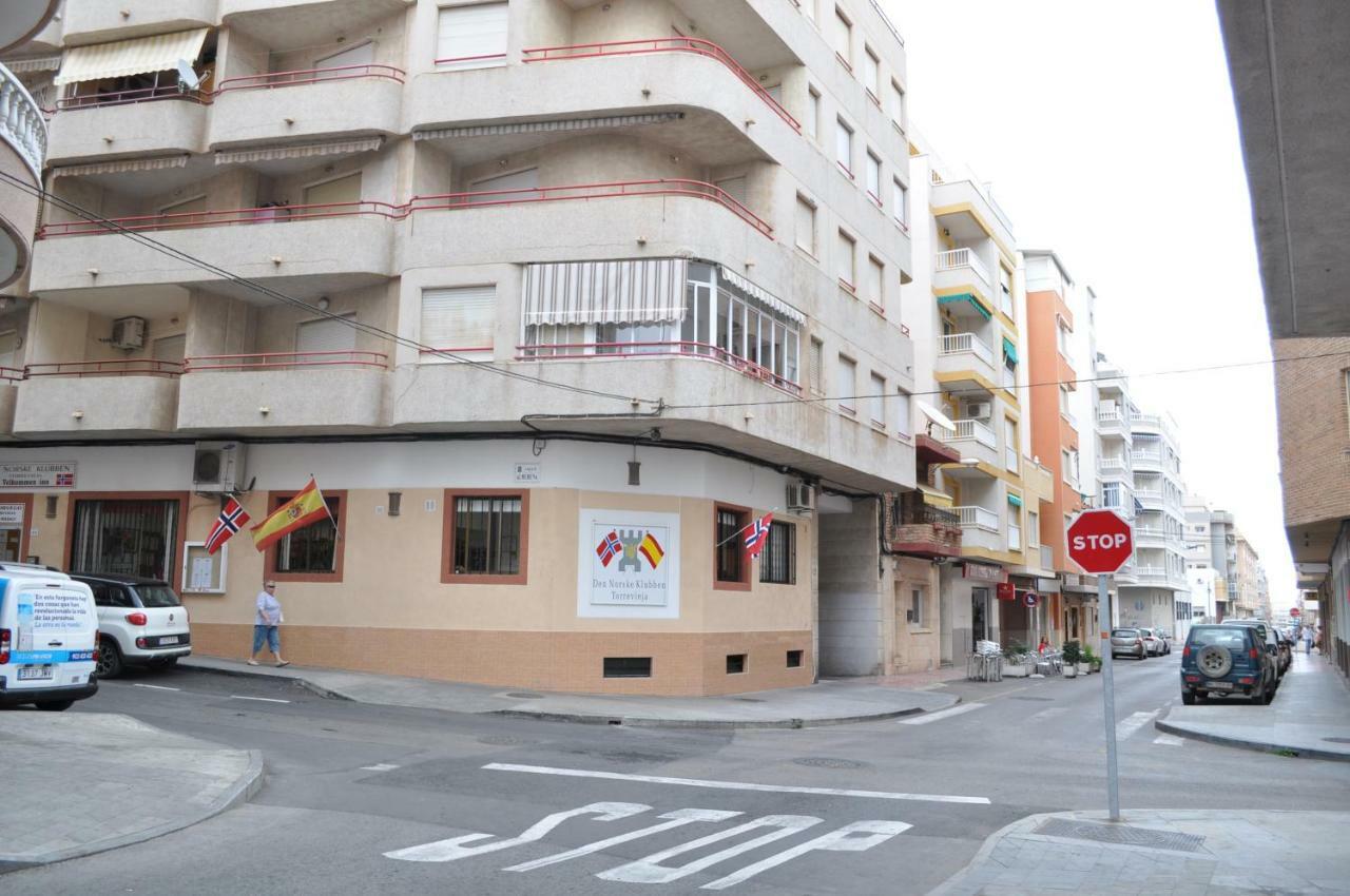 Apartment Natalia Torrevieja Exterior photo